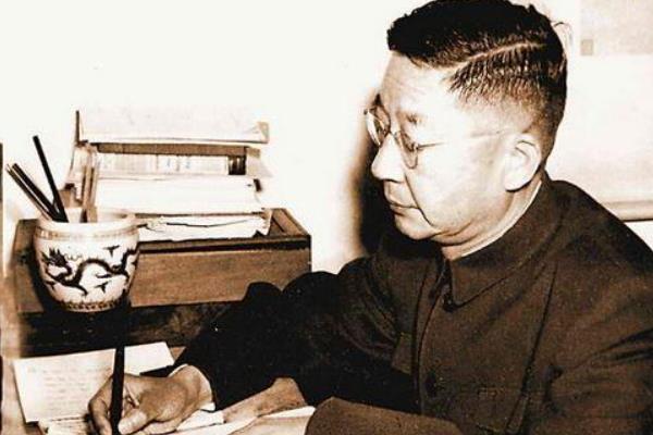 中國百年名作家名單（中國百年名作家名單沒有莫言）